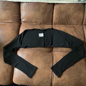 White fox boutique cropped long sleeve